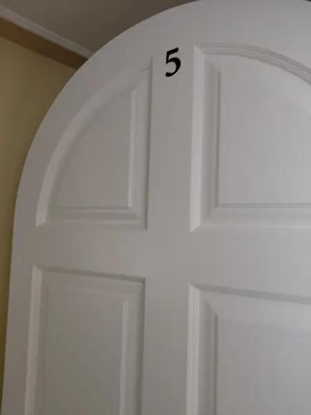 Suite 5 – Suite Presidencial

Exclusividad, amplitud y lujo en su máxima expresión