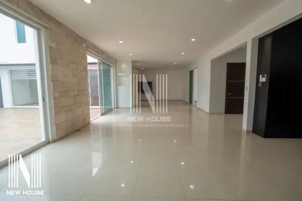 AMPLIA CASA EN RENTA O VENTA EN CAÑADA DEL REFUGIO, ZONA NORTE – 4 RECÁMARAS