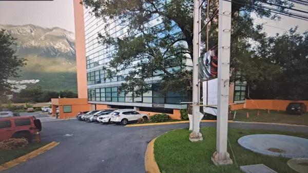 Renta y Venta de Oficina Consultorio en Monterrey Carretera Nacional
