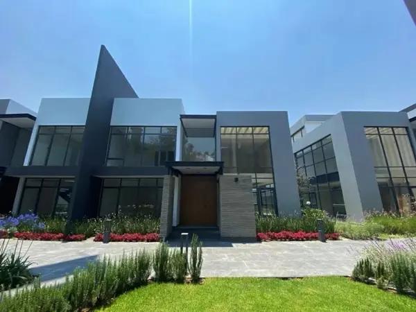 VENTA CASA JARDINES DEL PEDREGAL NUEVA 4 RECAMARAS JARDIN CASA CLUB VIGILANCIA