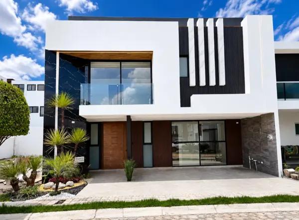 Venta de Casa en Lomas de Angelópolis Parque Guanajuato
