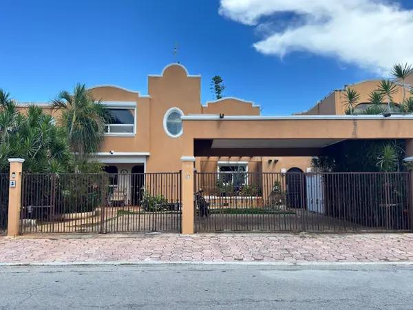 Casa en Venta en Pok Ta Pok, Zona Hotelera Cancún | 3 Recámaras | Excelente Inversión Casa en Venta en Pok Ta Pok, Zona Hotelera Cancún | 3 Recámaras | Excelente Inversión