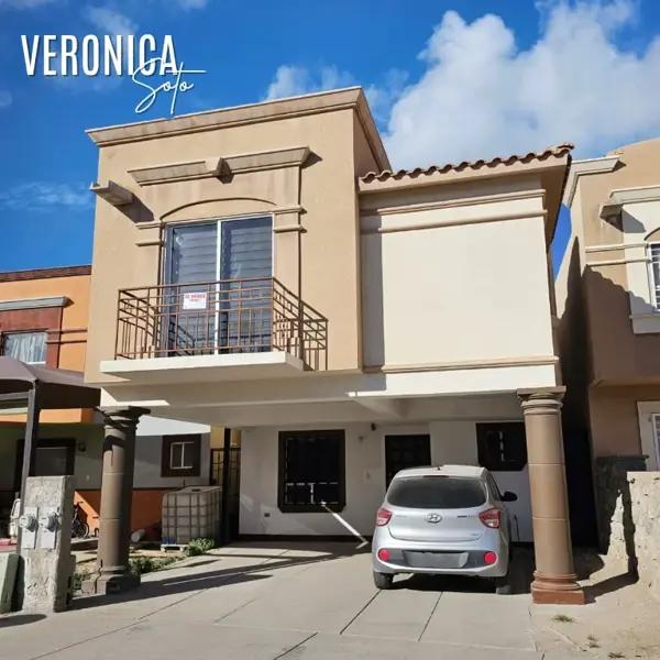 CASA EN VENTA EN JARDINES DE SANTA CLARA 4