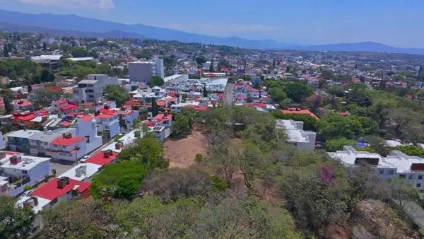 Terreno en Venta de 5,065 m² con Uso de Suelo H1 en La Selva Norte de Cuernavaca Terreno en Venta de 5,065 m² con Uso de Suelo H1 en La Selva Norte de Cuernavaca