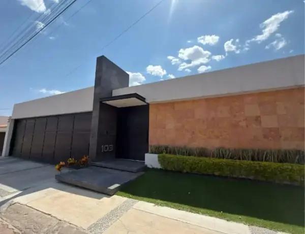 RESIDENCIA EN VENTA EN BALCONES DEL CAMPESTRE