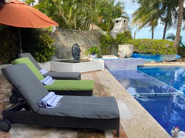 RENTA ESPECTACULAR CASA FRENTE AL MAR CON PLAYA,  KM 3 , CANCÚN  ZONA HOTELERA
