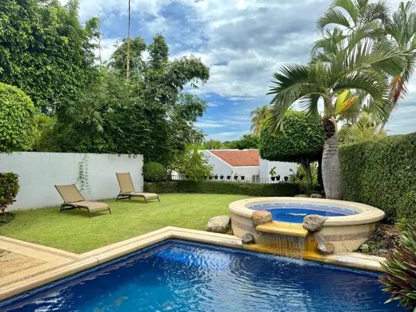 Casa en Venta – Fraccionamiento Colinas de Santa Fe, Xochitepec, Morelos Casa en Venta – Fraccionamiento Colinas de Santa Fe, Xochitepec, Morelos