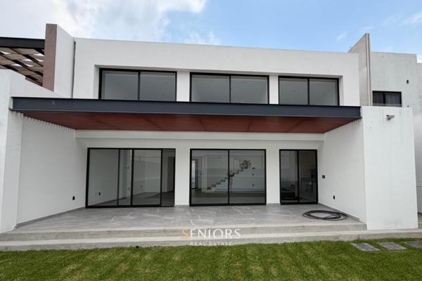 Venta de Casa Nueva en Fraccionamiento, Oaxtepec Morelos