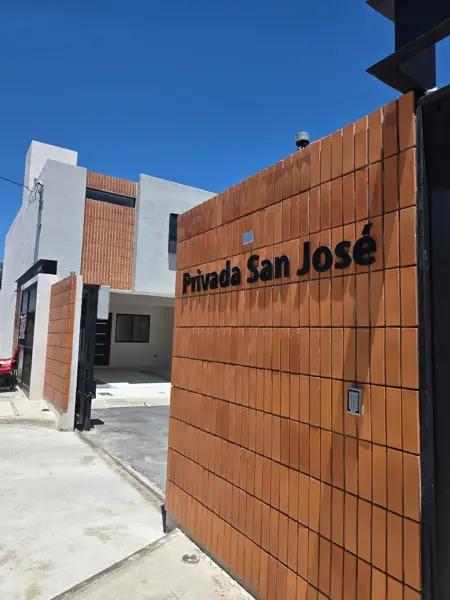 Casa nueva al oriente de Saltillo Casa nueva al oriente de Saltillo