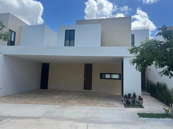 Casa en venta en Privada en Temozón Norte Merida
