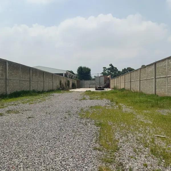 SE RENTA TERRENO 5000M2
