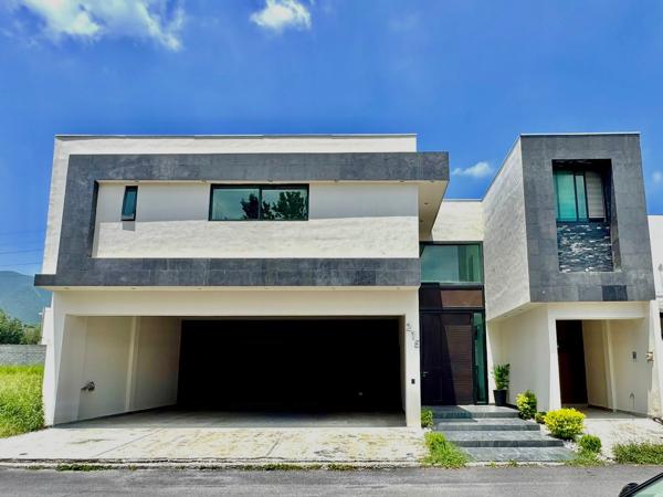 CASA DE VENTA EN PRIVADA EL URO, MONTERREY
