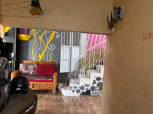 Casa de dos Niveles en Tlatenchi Centro, con alberca rústica  y cerca del campo deportivo