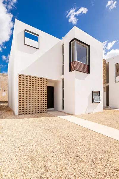 LAS PALMAS MOD. 134 || EXCELENTES RESIDENCIAS EN VENTA DE 2 PLANTAS AL ORIENTE DE MERIDA EN PRIVADA