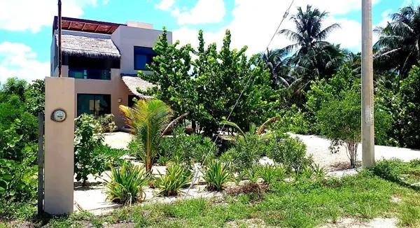 EXCLUSIVA CASA EN VENTA UBICADA EN SEGUNDA FILA DE LA PLAYA SAN CRISANTO, YUCATÁN