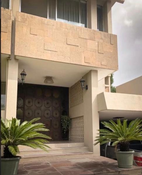 Residencia en venta en Irapuato Excelente Ubicación, atrás del Club Campestre. Residencia en venta en Irapuato Excelente Ubicación, atrás del Club Campestre.