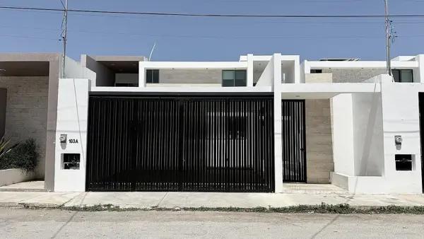 Casa en RENTA en Merida, Yucatan en el Fraccionamiento Montecristo con PANELES