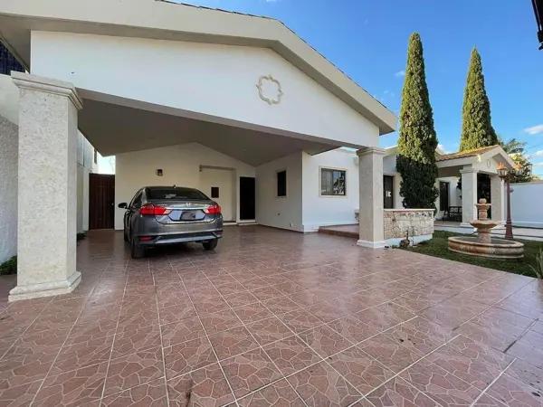 Casa en Venta y Renta en Mérida, Yucatán, Col. San Antonio Cinta