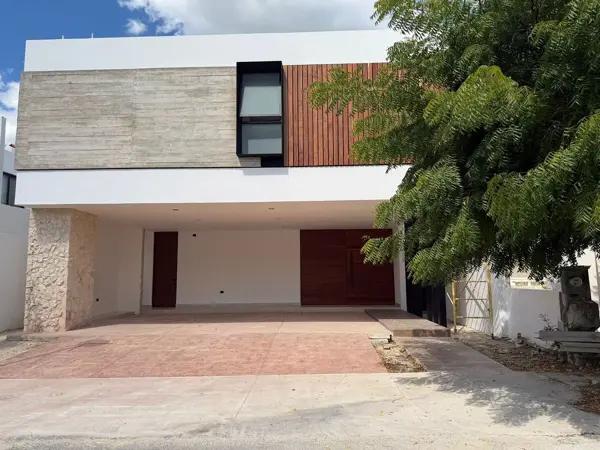 Casa en venta en Mérida Yucatán en privada Solasta
