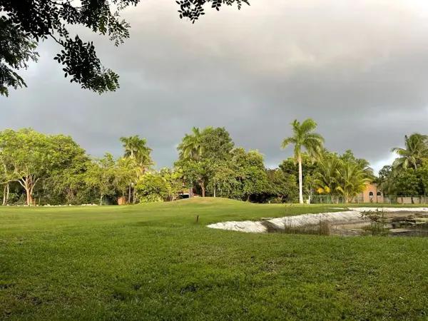 Terreno en Venta en Club de Golf La Ceiba Terreno en Venta en Club de Golf La Ceiba