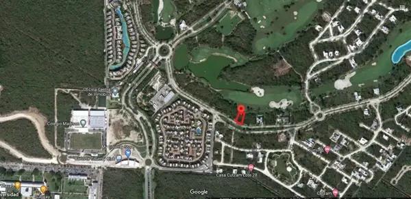 Terreno en Venta en Yucatán Country Club en frente al Campo de Golf