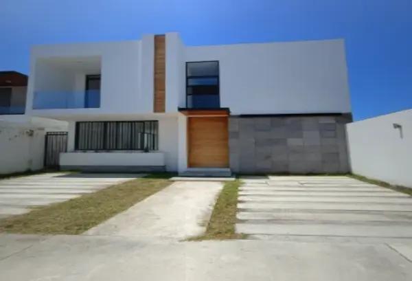 COMPRALE DIRECTO AL BANCO LA CASA DE ENTREGA INMEDIATA EN Colinas Del Real, Villa De Alvarez, Colima