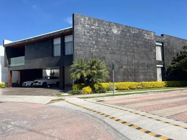 CASA EN VENTA RIBERAS DEL CAMPESTRE CELAYA.