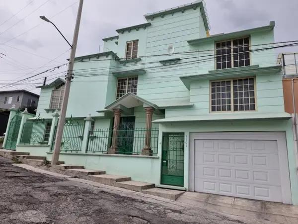 CASA EN VENTA EN LOMAS RESIDENCIAL PACHUCA