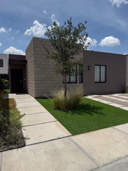 Casa en DE UN PISO en Puerta Real, Corregidora, Querétaro - Ideal para Vivir en una Zona Tranquila