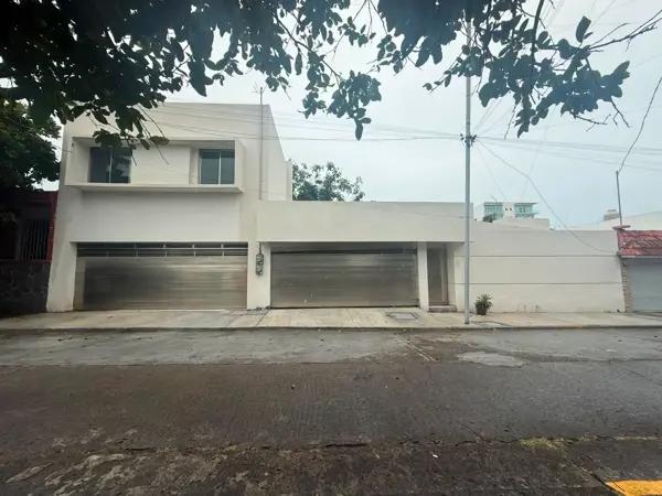 RENTO CASA EN BOCA DEL RIO CERCA DE TODO (ideal para oficina o familia grande ( EN REMODELACION RENTO CASA EN BOCA DEL RIO CERCA DE TODO (ideal para oficina o familia grande ( EN REMODELACION