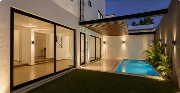 Casa en zona norte de Cuernavaca y alberca con calefacción. Casa en zona norte de Cuernavaca y alberca con calefacción.