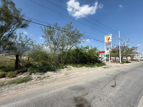 TERRENO COMERCIAL EN RENTA EN (LINCOLN-GARCÍA)