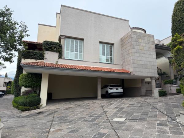 GRAN OPORTUNIDAD CASA EN CONDOMINIO JARDINES DEL PEDREGAL