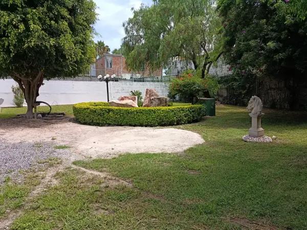 TERRENO EN RENTA COLONIA LAGOS CELAYA