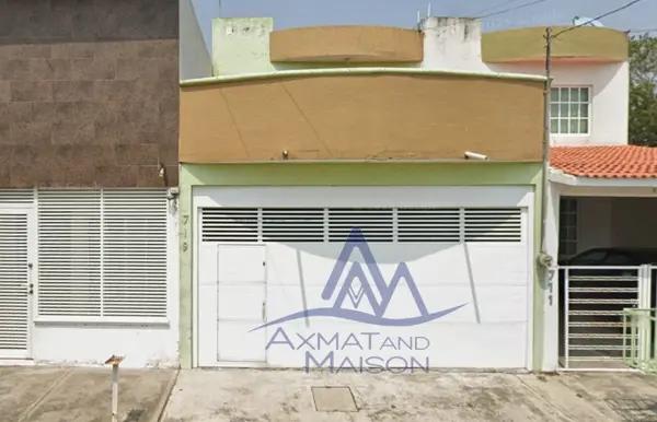 Casa en Venta en Boca del Río, Villa Rica con Espacios Amplios