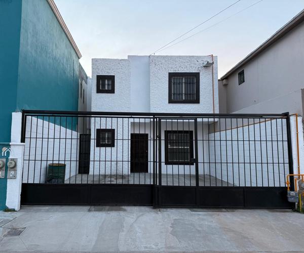 Casa en Venta en Jardines Residencial, Juárez - Oportunidad en Fraccionamiento Privado