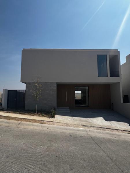 CASA EN VENTA EN ZANDA