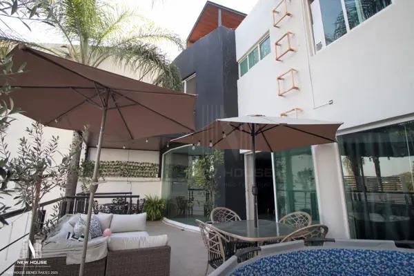 CASA EN GRAN JARDIN EN RENTA AMUEBLADA CON OPCIÓN A VENTA