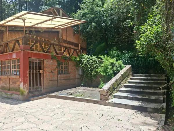 Remato Casa que con 2360m2 de Terreno y 250m2 de construcción con 3 recámaras en venta en Jilotzingo