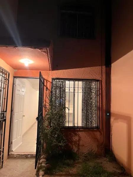 Casa en venta en San Buenaventura, Ixtapaluca: Oportunidad en comunidad cerrada