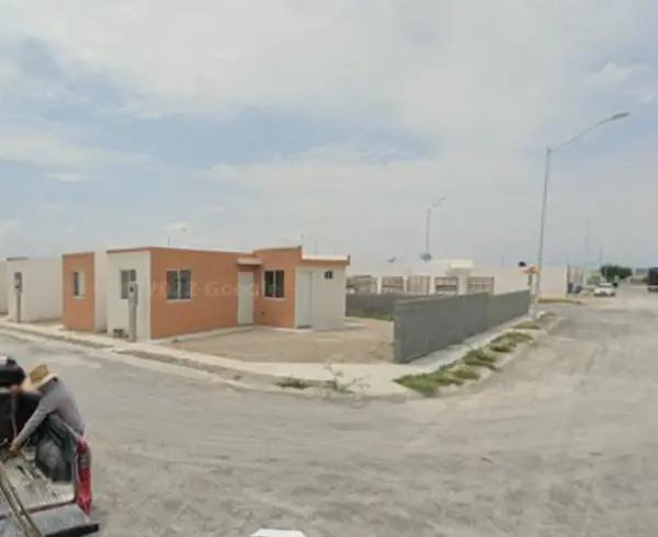 Casa en venta en Santa Isabel, Ciénega de Flores – Perfecta ubicación en comunidad cerrada