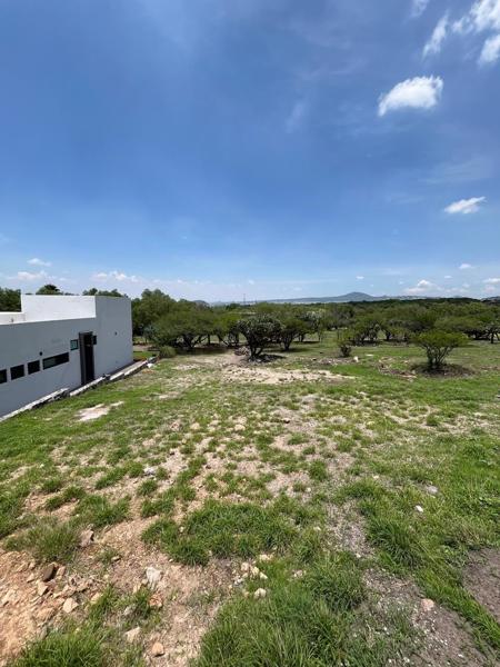 TERRENO EN VEJTA  EN BALVANERA COUTRY HOYO  DOS