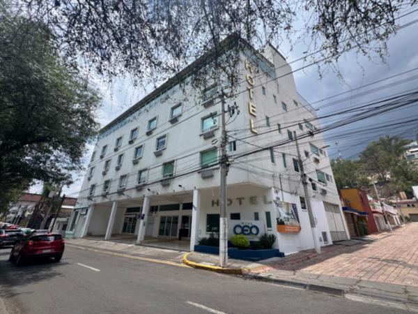 HOTEL EN VENTA SOBRE AVENIDA CAMELINAS EN MORELIA