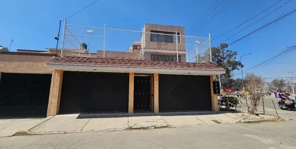 Casa independiente en venta  en el Tejocote cerca de UAEM en Texcoco, México