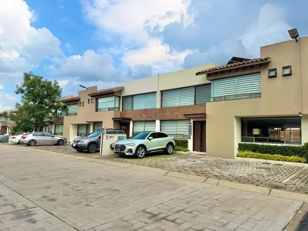 Casa en Calimaya con 3 Recámaras y Seguridad en Residencial