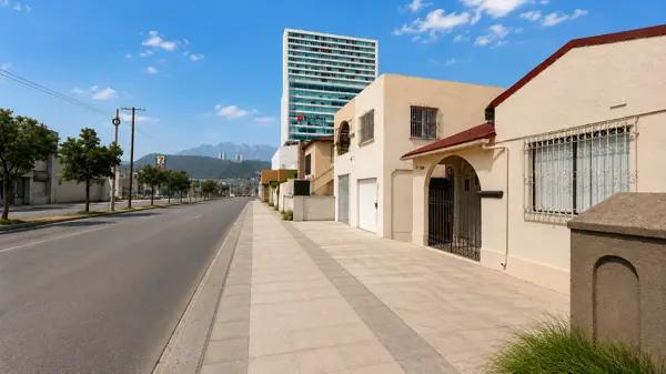 OPORTUNIDAD EN VENTA TERRENO SOBRE VENUSTIANO CARRANZA, CENTRO