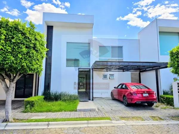 Casa en venta en Lomas de Angelópolis, San Andrés Cholula, Puebla