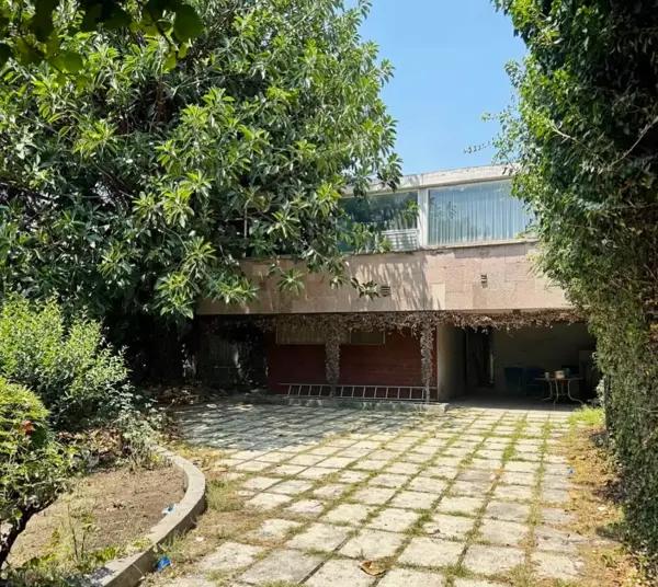 VENDO CASA EN LA COLONIA DEL VALLE