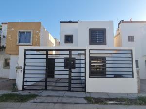 Casa en renta en Recintos Villa Universidad, Torreón, Coahuila de Zaragoza