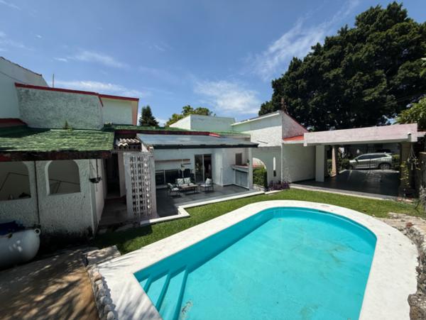 Casa en venta y renta en Lomas de Cocoyoc, Atlatlahucan, Morelos